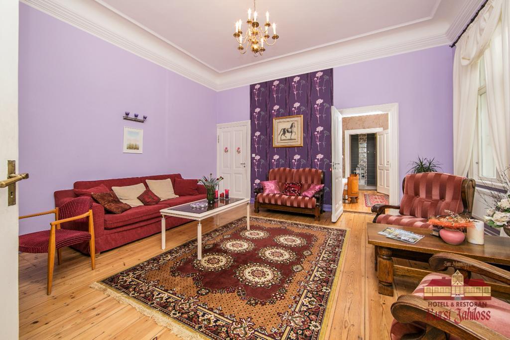Kursi Hunting Manor Hotel Puurmani Kamer foto